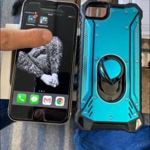New 2020 iPhone SE/ 2 weeks old